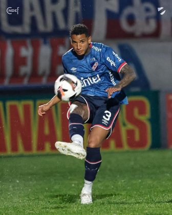 Juan Izquierdo passou mal durante a partida entre São Paulo e Nacional-URU, no Morumbi, na última quinta-feira (22). (Foto Instagram)