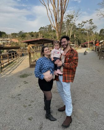 Nesta quarta-feira (07), Eliezer usou as redes sociais para se declarar para Viih Tube, os dois são pais da Lua, de 1 ano e quatro meses, e estão a espera por Ravi, que deve nascer nos próximos meses (Foto: Instagram)