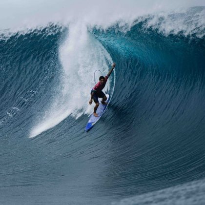 Após passar 17 minutos sem conseguir surfar, devido à ausência de ondas. (Foto Instagram)