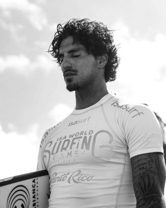 O jogador de futebol Neymar Jr. recorreu às redes sociais para expressar sua tristeza pela eliminação do brasileiro Gabriel Medina. (Foto Instagram)