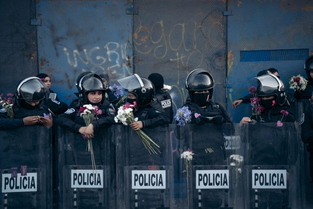 Os policiais alegam legítima defesa, afirmando que Denner teria avançado em direção aos socorristas. (Foto Pexels)