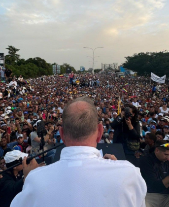 González diz que os venezuelanos desejam viver em liberdade e democracia. (Foto: Instagram)