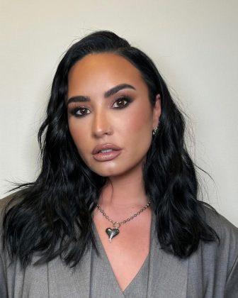 Quando escreveram juntos a música “Substance”, presente no álbum “Holy Fvck”, de Demi Lovato. (Foto Instagram)