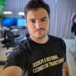 O youtuber compartilhou sua experiência com a primeira crise de pânico, que culminou no diagnóstico de depressão. (Foto Instagram)