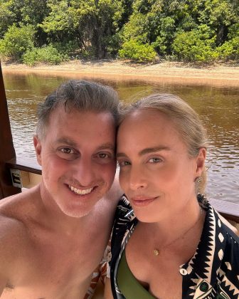 Nesta segunda-feira (23), Angelica usou suas redes sociais para compartilhar com os seus seguidores fotos em sua viagem, ao lado do marido, para Amazônia (Foto: Instagram)