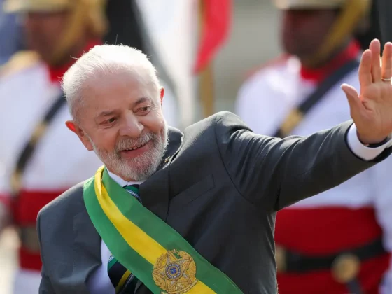 Não há nova previsão de chegada de Lula ao Brasil. (Foto: Instagram)