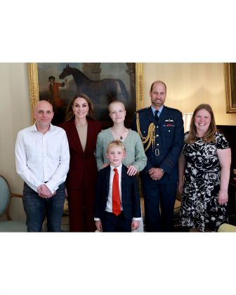 Nesta quarta-feira (02), Kate Middleton retornou aos compromissos reais e atividades públicas, após seis meses focada em seu tratamento contra o câncer. (Foto: Instagram)