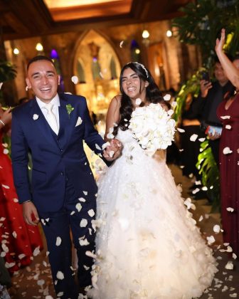 Nesta quarta-feira (23), João Gomes e Ary Mirelle que estão de lua de mel, em São Miguel dos Milagres, Alagoas (Foto: Instagram)