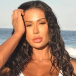 Gracyanne Barbosa rebate ataques após publicar clique polêmico na web. (Foto: Instagram)