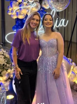 Virginia Fonseca compareceu à festa de 15 anos da filha de seu motorista. (Foto: Instagram)