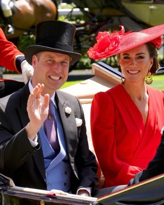 Príncipe William e Kate revelam que eles dormem acompanhados (Foto: Instagram)