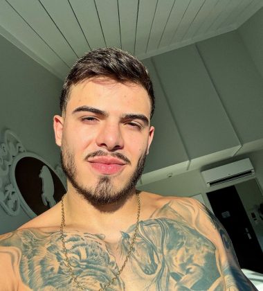 Lembrando que Thomaz chegou a ter uma conta nas plataformas adultas, mas atualmente desativou o perfil. (Foto Instagram)