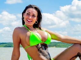 Andressa Urach afirma que sua missão é "afrontar os religiosos". (Foto Instagram)