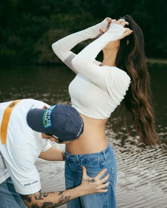 Em setembro, durante um chá revelação, eles anunciaram que esperam uma menina. O bebê deve nascer entre dezembro e janeiro. (Foto Instagram)