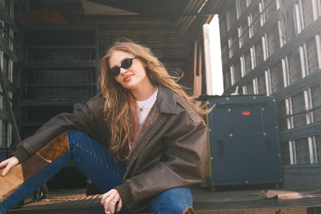 A relação entre elas é tão próxima que a cachorrinha se tornou parte da rotina da cantora, sempre presente em seus momentos mais importantes. (Foto Instagram)