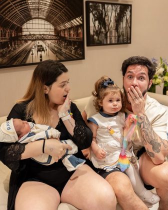 Eliezer e Viih Tube perdem o umbigo do filho caçula e a cachorra do casal devora (foto:Instagram)