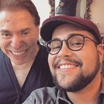 O ator e apresentador Tiago Abravanel falou recentemente ao programa Companhia Certa sobre sua relação com o avô, o icônico comunicador Silvio Santos, que faleceu em 17 de agosto de 2024, devido a uma broncopneumonia. (Foto Instagram)