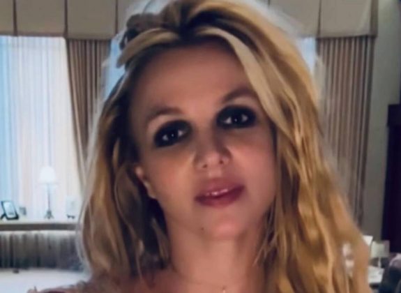 Britney Spears expõe humilhação por polêmicas na carreira: "Passei por tanta coisa". (Foto: Instagram)