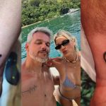 Em 2014, Flávia Alessandra e Otaviano Costa trocaram as alianças por tatuagens. Como eles sempre perdiam as joias, a atriz tatuou uma coroa de rei, enquanto o apresentador escolheu a coroa de rainha. (Foto Instagram)