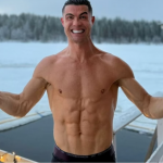 Cristiano Ronaldo aparece de cueca em meio a frio de -20º. (Foto: Instagram)