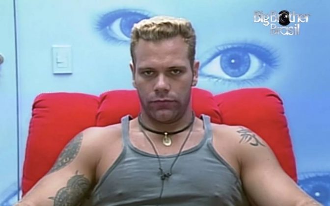 No BBB 3, Dilson Walkarez, conhecido como Mad Max, desistiu da disputa após 25 dias confinados na casa, decidindo abandonar a competição pelo prêmio milionário. (Foto Divulgação)