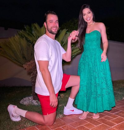 A ex-BBB Laís Caldas escolheu um look verde e atraiu sorte imediata: foi pedida em casamento na véspera de Natal! (Foto Instagram)