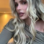 A modelo Yasmin Brunet, que ganhou notoriedade por sua participação no BBB, foi um dos nomes mais pesquisados do ano, chamando atenção nas redes sociais e na mídia. (Foto Instagram)