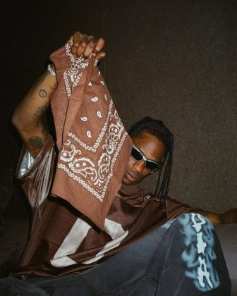 O rapper Travis Scott também foi um dos destaques do ano, com shows realizados em São Paulo e no Rio de Janeiro, atraindo grandes multidões e gerando muitas buscas. (Foto Instagram)