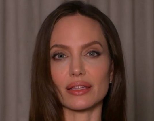 Angelina Jolie admite que quase não teve carreira de atriz. (Foto: Instagram)