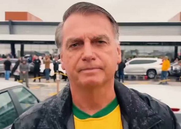 Inelegível e indiciado, Bolsonaro dispara sobre planos para 2026: "Sou eu enquanto não morrer". (Foto: Instagram)