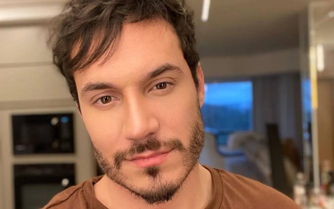 Eliezer explica motivo que o levou a desfazer harmonização facial. (Foto: Instagram)