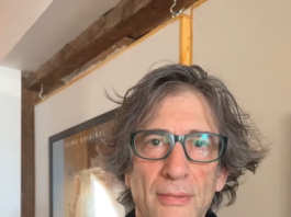 Scarlett Pavlovich processa Neil Gaiman por abuso sexual. (Foto: Instagram)