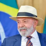 O governo Lula propõe isenção do Imposto de Renda para quem ganha até R$ 5 mil. (Foto: Instagram)