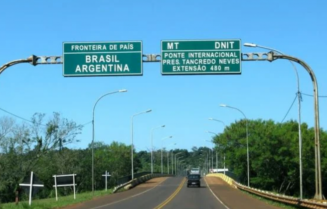 Milei vai aumentar o controle na fronteira com o Brasil. (Foto: Reprodução)