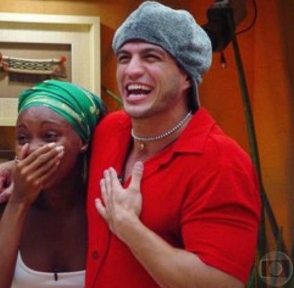 O primeiro campeão do BBB, Kleber Bambam, conquistou 68% dos votos no BBB 1, vencendo Vanessa Pascale. (Foto Divulgação)