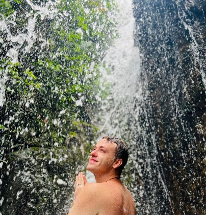 "Estar em cena é uma das coisas que mais me dá a sensação de vida e, depois da questão de saúde que vivi, viver é o que mais vou fazer todos os dias". (Foto Instagram)