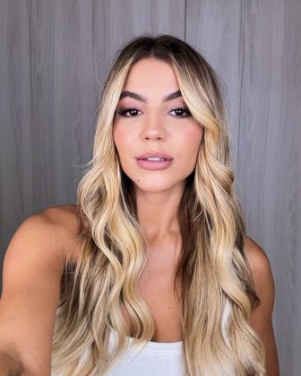 Hariany Almeida explica decisão de trocar próteses de silicone: "Estava muito exagerado" (Foto: Instagram)