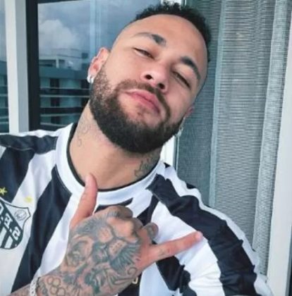 Helicóptero de Neymar é visto em festa com mulheres; assessoria nega presença do jogador (Foto: Instagram)