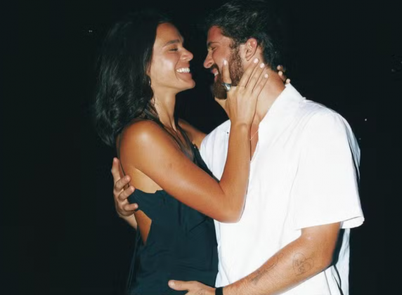 Bruna Marquezine comenta pela primeira vez sobre aniversário de João Guilherme. (Foto: Instagram)