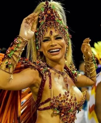 Em sinal de solidariedade, a escola anunciou que não escolherá uma nova rainha para este ano. (Foto Instagram)