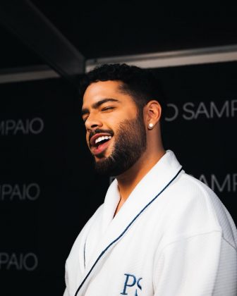 O DJ Pedro Sampaio, que ganhou destaque no Carnaval, não participará da folia este ano devido a uma grave lesão no joelho. (Foto Instagram)