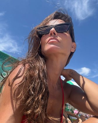 Deborah Secco comenta escolha de tirar silicone para viver personagem (Foto: Instagram)