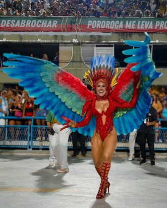 Isabelle Nogueira tem tudo para se tornar a nova rainha de bateria da Grande Rio. (Foto: Instagram)