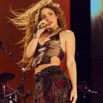 Shakira volta aos palcos após susto médico! Cantora se apresenta em Lima após ser hospitalizada. (Foto: Instagram)