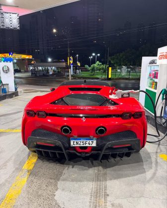 Família Bezerra acumula polêmicas com carros de luxo. (Foto: Instagram)