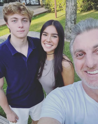 Luciano Huck impõe regra para nora sobre redes sociais, diz colunista (Foto: Instagram)