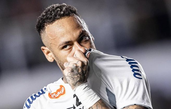 Neymar negocia compra do Santos e construção de estádio avaliado em R$ 1 bilhão (Foto: Instagram)