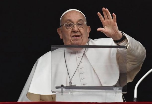 O Papa Francisco está internado no hospital Gemelli. (Foto: Instagram)