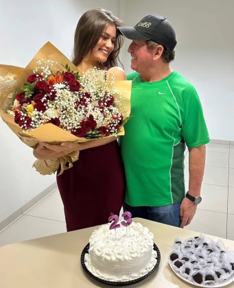 Amado Batista e Calita Franciele: Casamento marcado! Cantor e Miss se unem em cerimônia em Goiás. (Foto: Instagram)