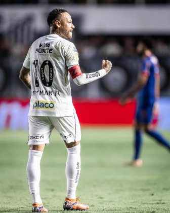 Neymar sente desconforto e deixa jogo do Santos antes do fim: "Melhor me poupar" (Foto: Instagram)